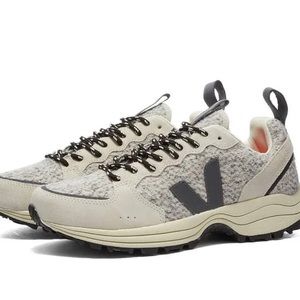 Veja Venturi Flannel Oversized Running Trainer Sneakers